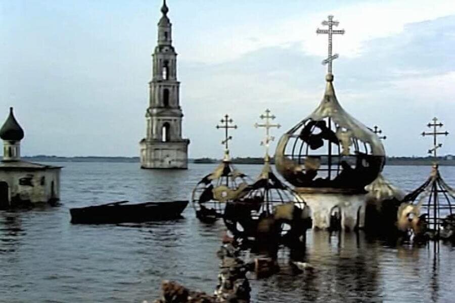 Кадр из фильма "Молога - затопленный город"