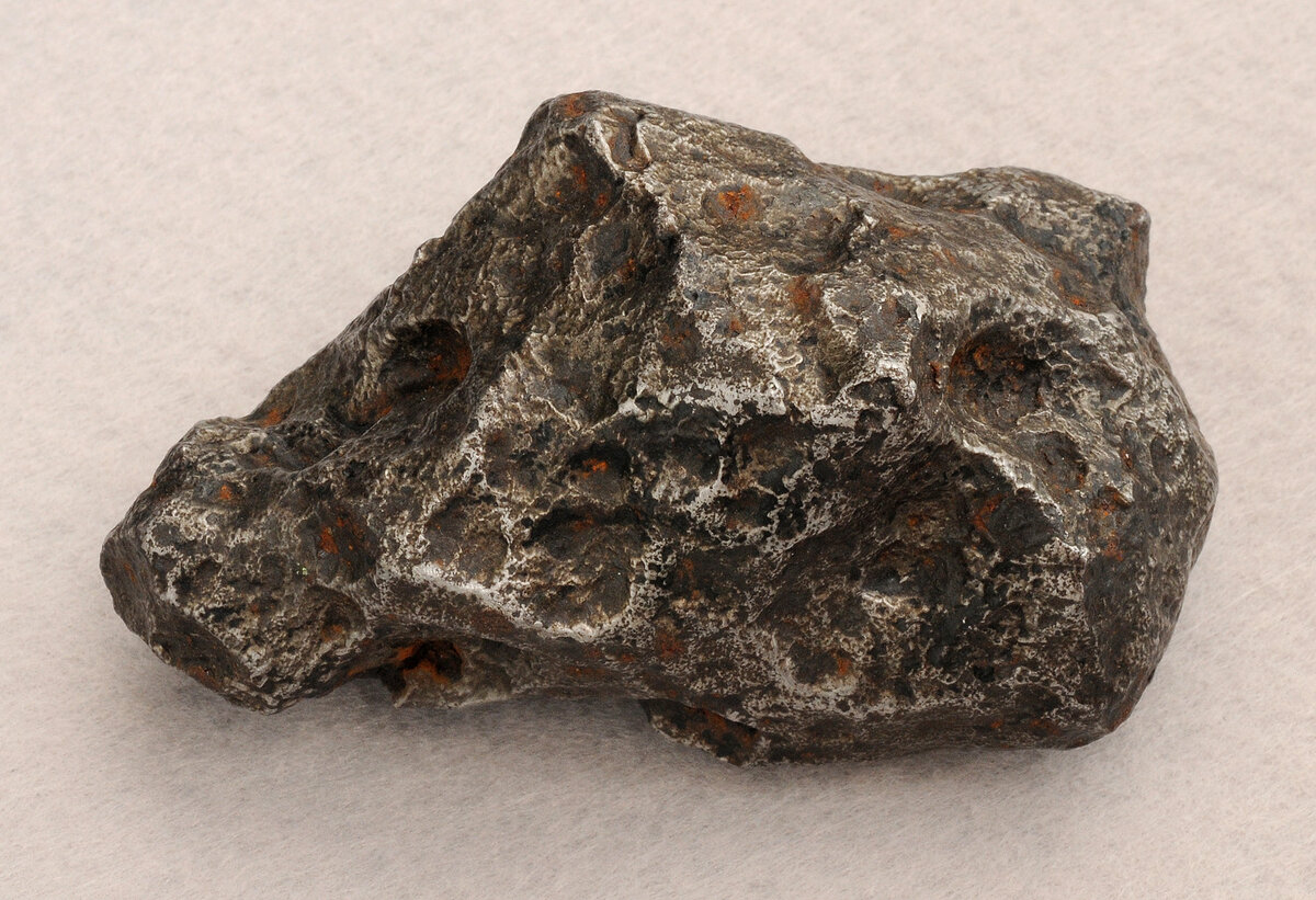 Каменно железный метеорит фото