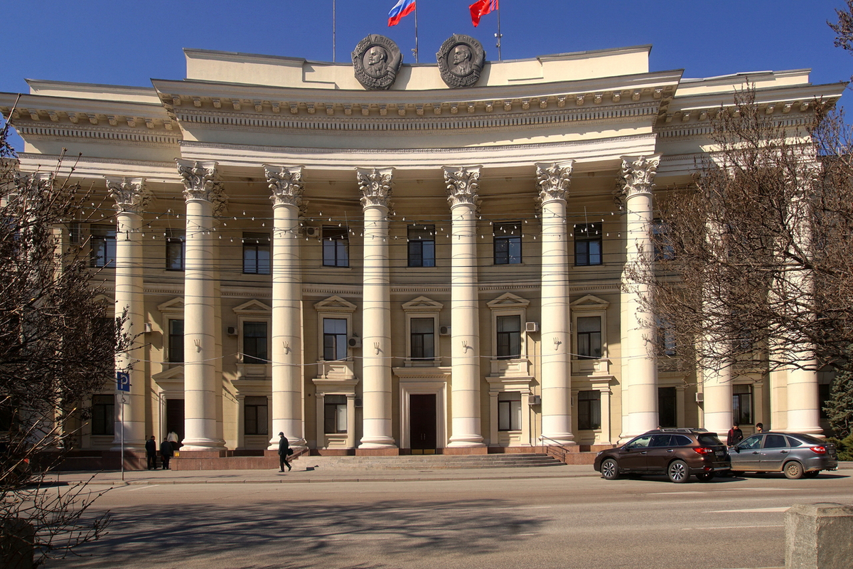 Волгоградская областная дума. Дума Волгоград. Законодательный орган Волгоградской области. Сверху Волгоградская областная Дума. Волгоград здание Думы.