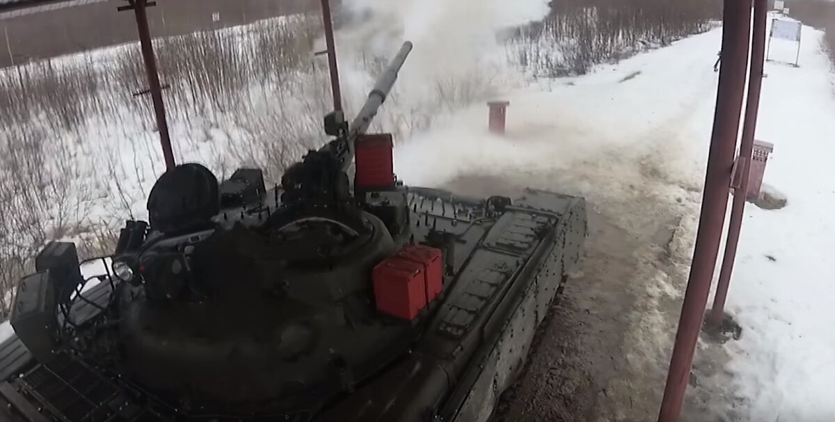 Выстрел из танка поленом, кадр из программы "Военная приемка".