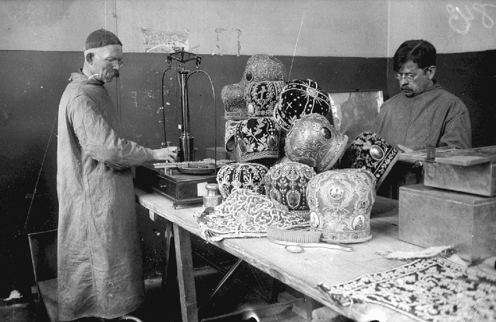 Конфискованные митры, 1921 г.