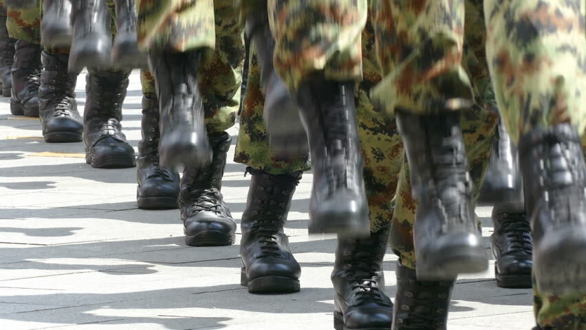 Foot soldier. Сапоги в армии. Сапоги маршируют. Солдатские сапоги маршируют. Солдатские ноги в берцах.