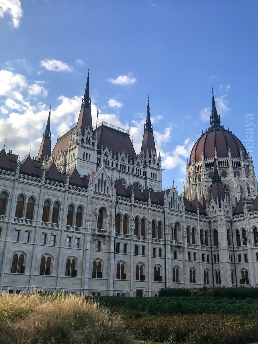 Здание венгерского парламента. Фото автора.