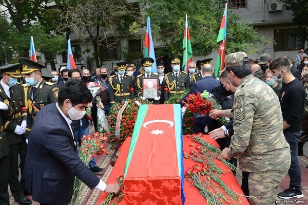 Дмитрий Солнцев, Азербайджанский военнослужащий.Погиб в сражениях против оккупационной армии Армении.