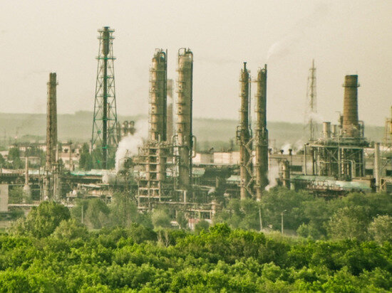     фото: завод "Азот". источник: википедия