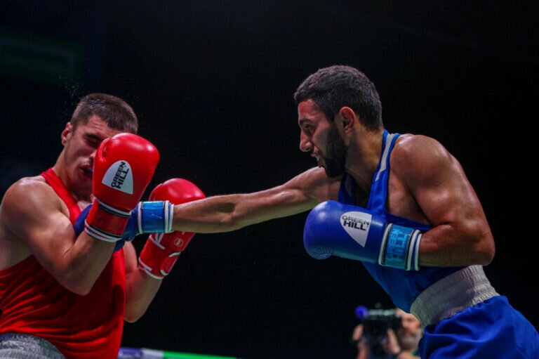    Боксеры из Оренбуржья вышли в полуфинал чемпионата России Андрей Севостьянов