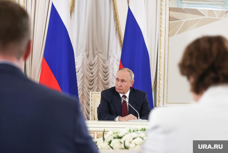    Президент дал старт движению по мосту через Енисей 31 августа