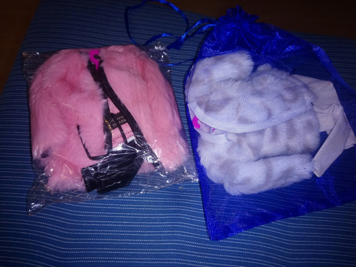 Вот и наряды для гостей прибыли