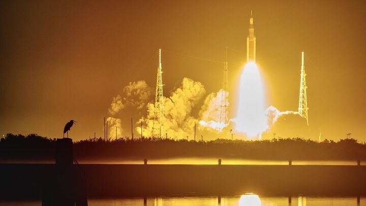     Запуск SLS и космического корабля «Орион» из Космического центра Кеннеди 16 ноября 2022 года положило начало лунной миссии «Артемида-1». Источник: Future