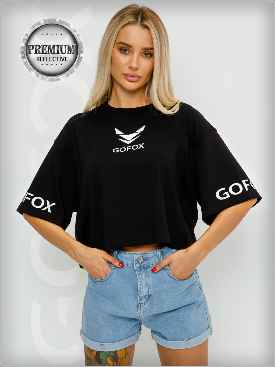 Несколько идей с чем носить футболку оверсайз