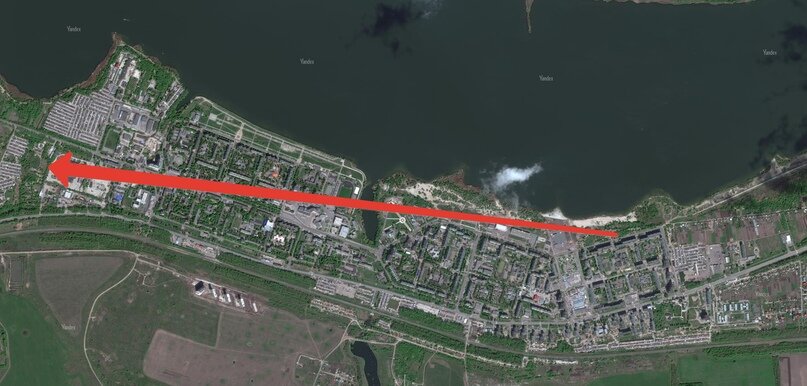 Стрелка указывает куда должны быть перенесены металлические гаражи