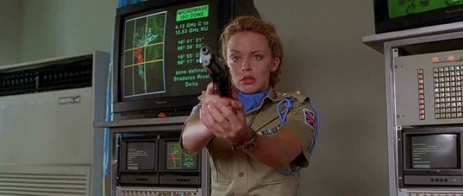 Всяк, кто разбирается в мировой поп-музыке, сразу опознает в этой героине известную австралийскую певицу Кайли Миноуг. Что она тут забыла, поди теперь спроси, но ни её актерской карьере, ни тем более певческой участие в этом балагане ничем не помогло.  