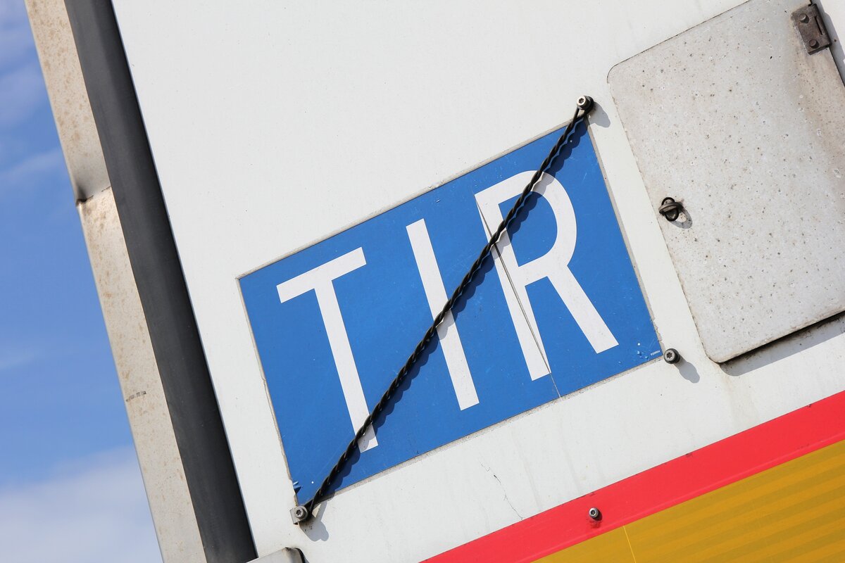 Вот так выглядит перечеркнутый TIR