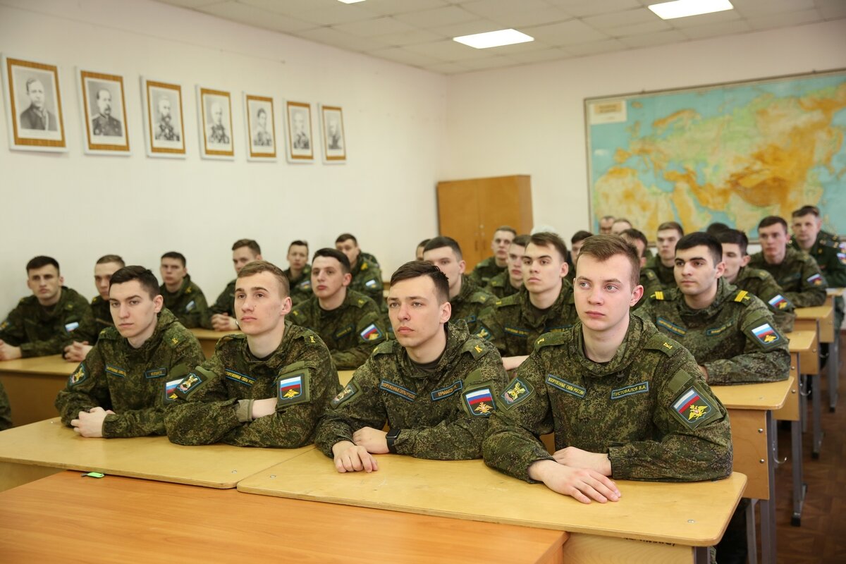 Адрес военного. Можайка Академия Питер Военная. Академия ВКС Санкт Петербург. Военная Академия Санкт-Петербург Можайского курсанты. Курсанты вка им Можайского.