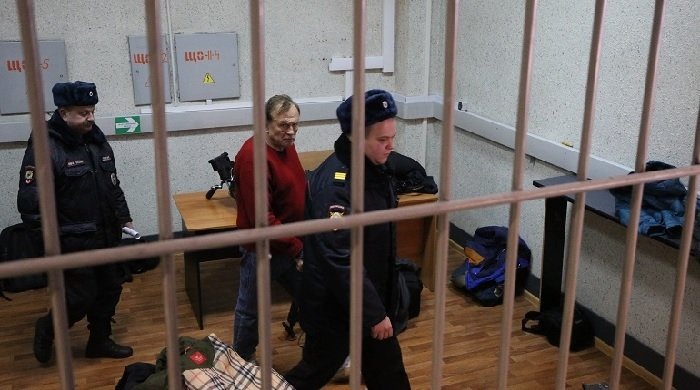 Олег Соколов под стражей. Фото "Мойка78" 