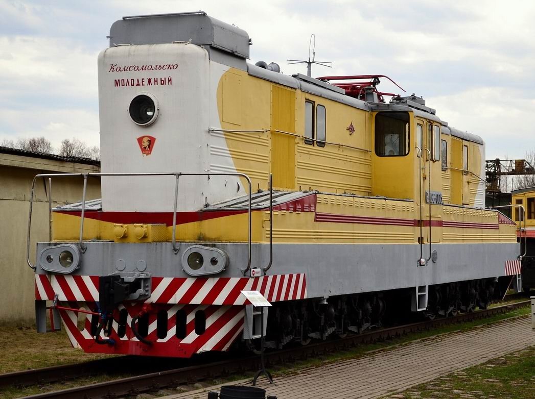 Электровоз ВЛ26-005. Фото с сайта trainpix.org, автор ST44-313