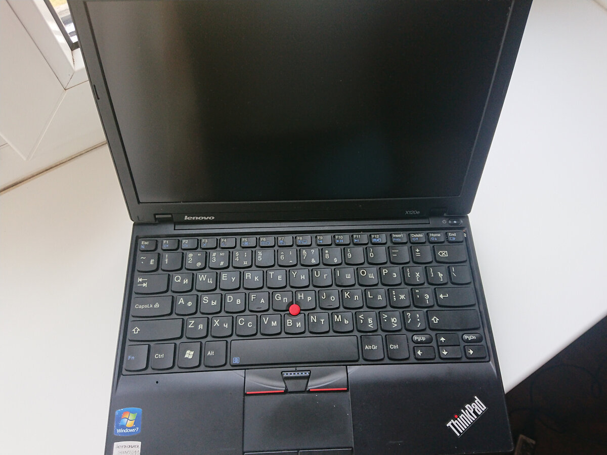 Lenovo X120e.