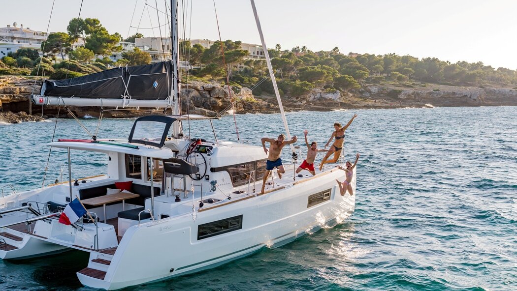 Парусные катамараны