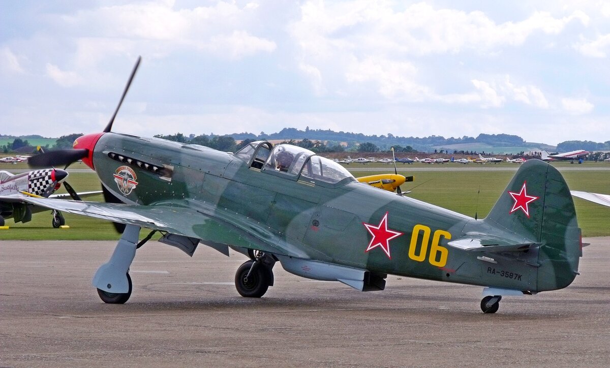 1 п 3 р. Як-3 истребитель. Yak-3. Советский истребитель як-3. Як-3у аш-82фн.