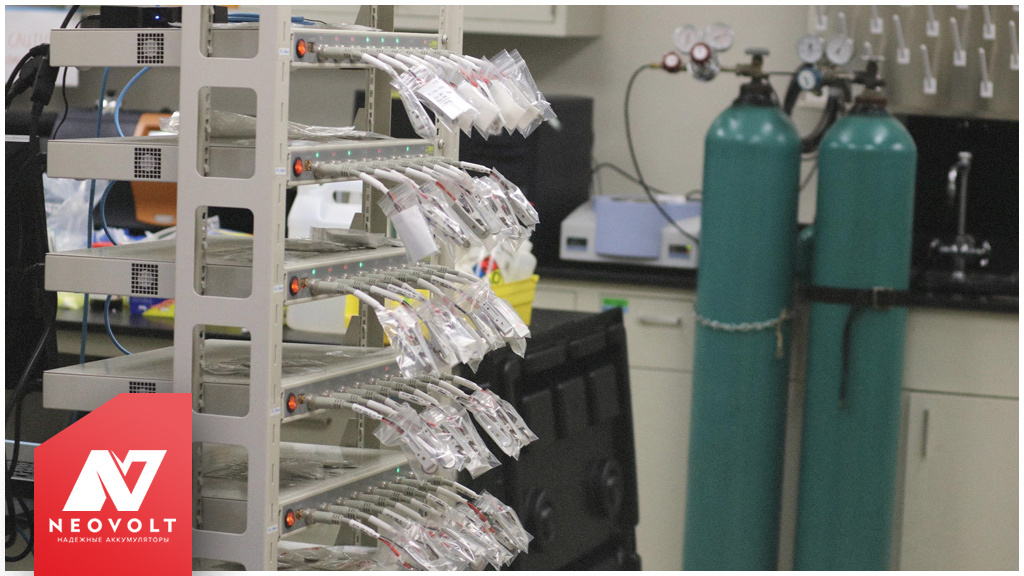 Система тестирования батарей в лаборатории, Техасский университет в Остине (США).