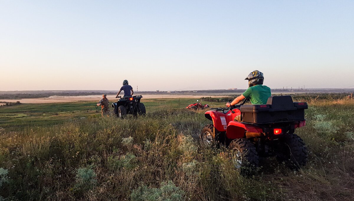 Виталий инструктирует нас на тему: как на клевать носом в землю