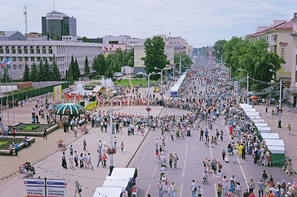 Главная уфа. Центральная улица Уфы. Уфа пешеходная улица. Арбат Уфа. Главная пешеходная улица Уфы.