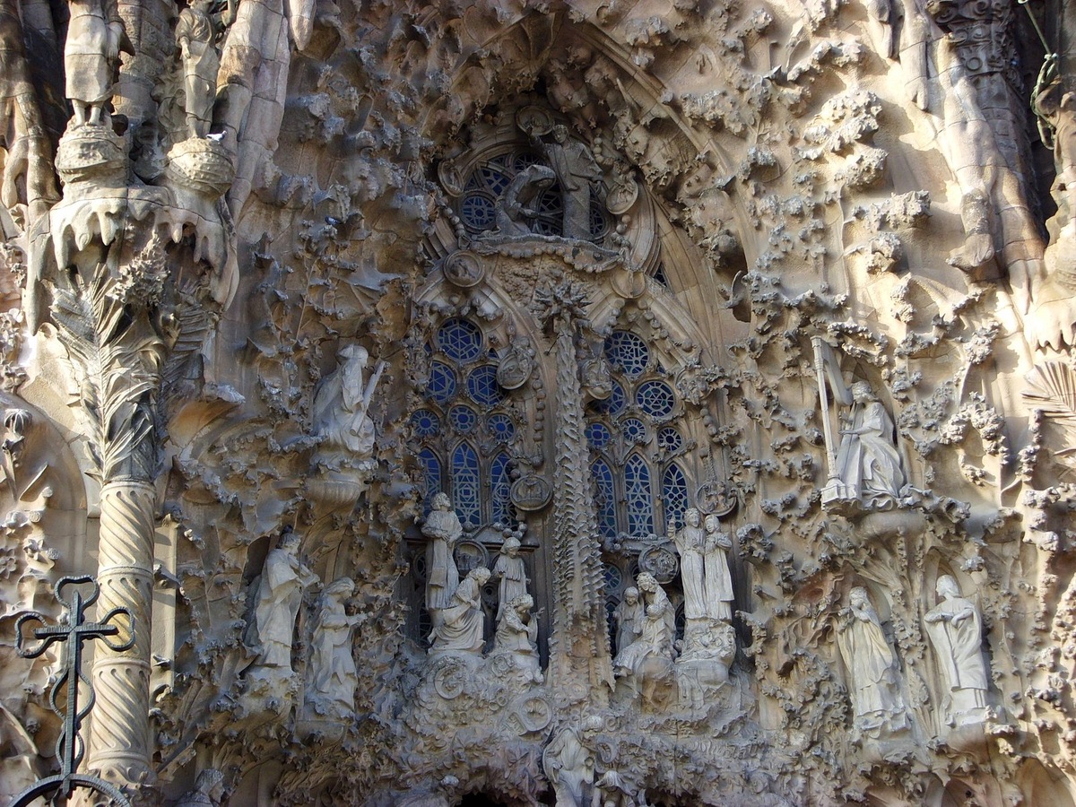 Фасад Рождества Христова