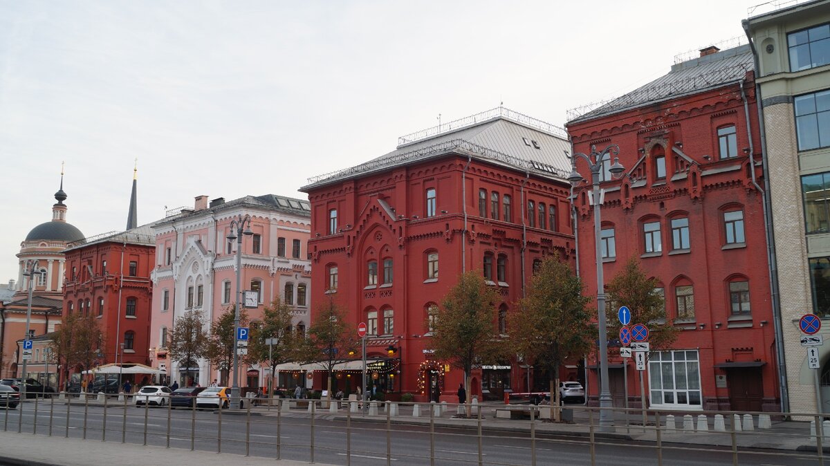 Комплекс зданий Московского купеческого общества. Фото: Артём Нойер