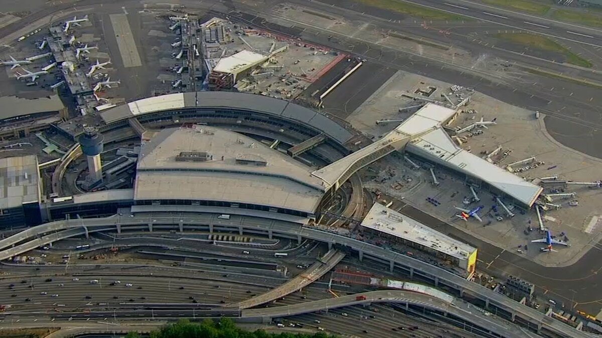 Терминал В аэропорта LaGuardia. Фото: ABC7NY