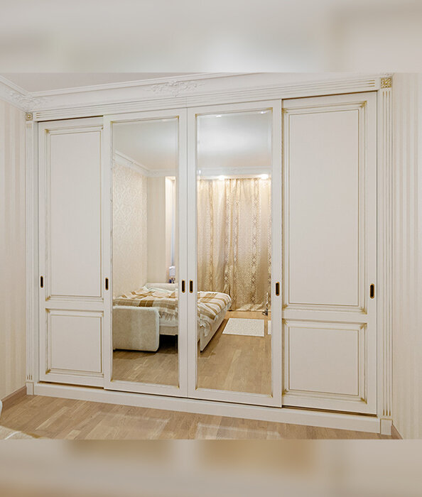 Пример встроенного шкафа-купе, kupeteka.ru 