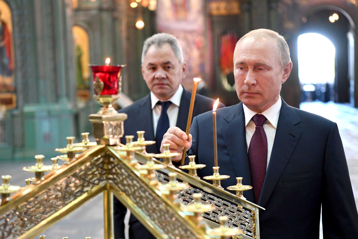 Вор - слезлив, а плут - богомолен