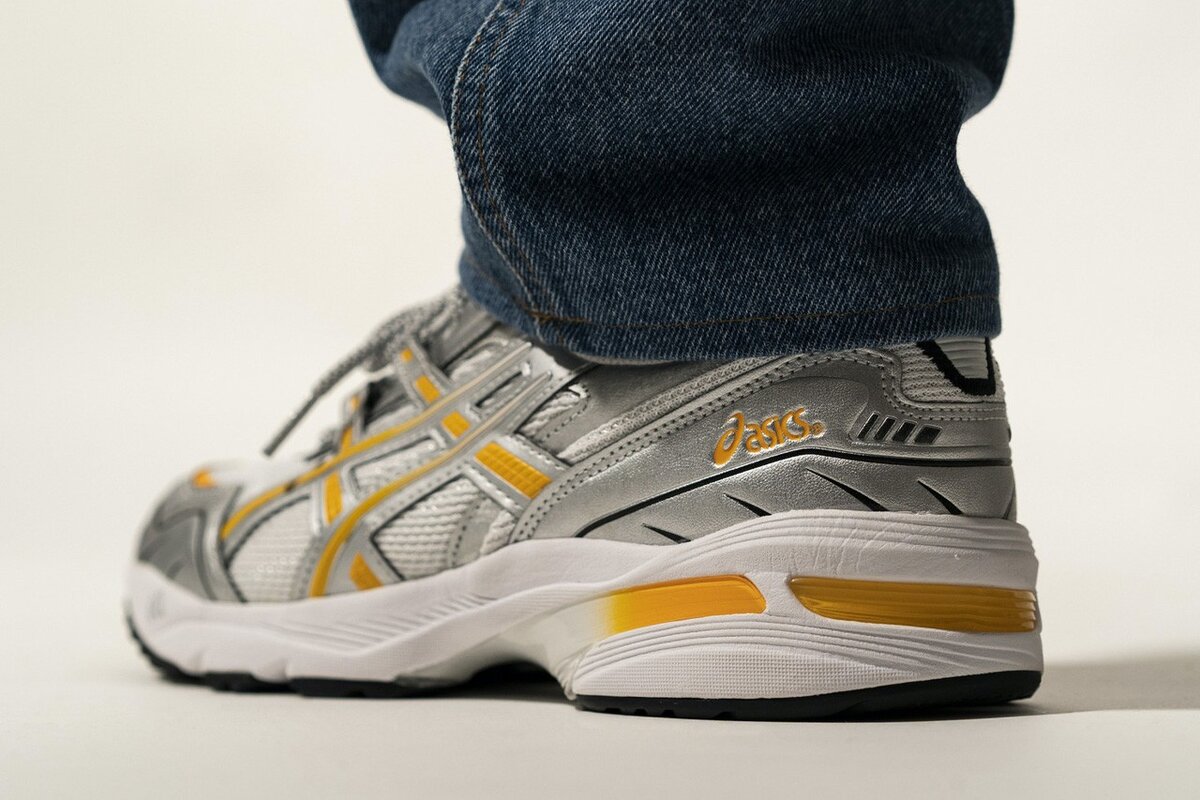 ASICS GEL-1090