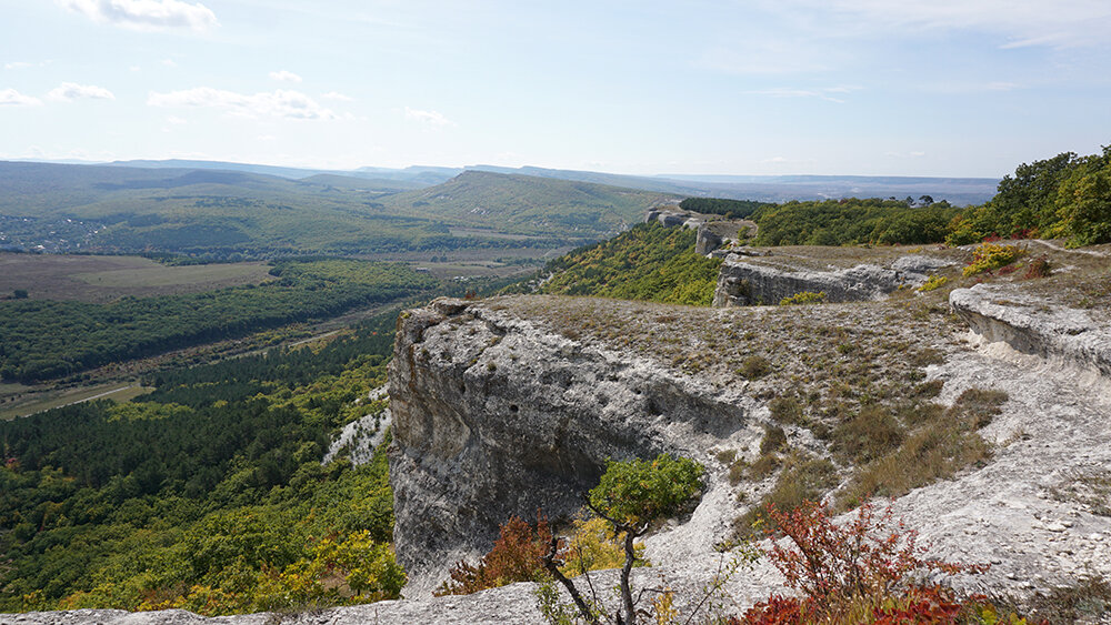 Скалистая вершина Курочка в Крыму