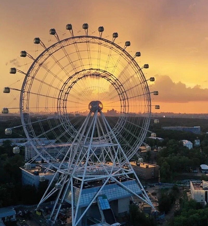 Колесо обозрения москва фото