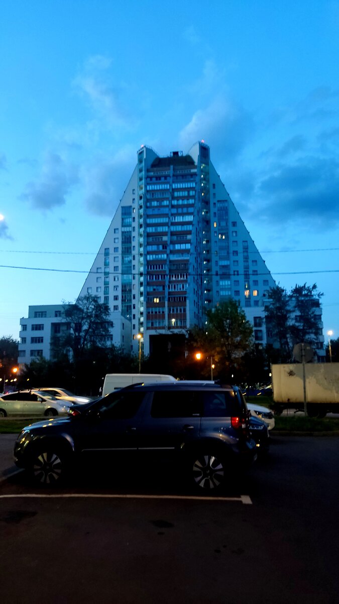 Дом на Академической