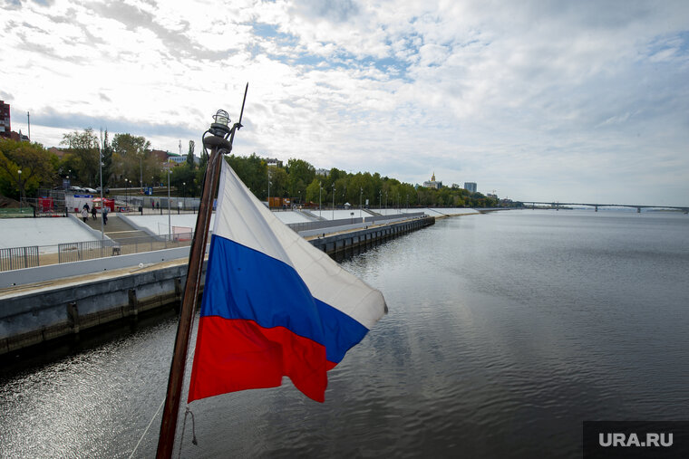    Теплоход был запущен в эксплуатацию в 1994 году
