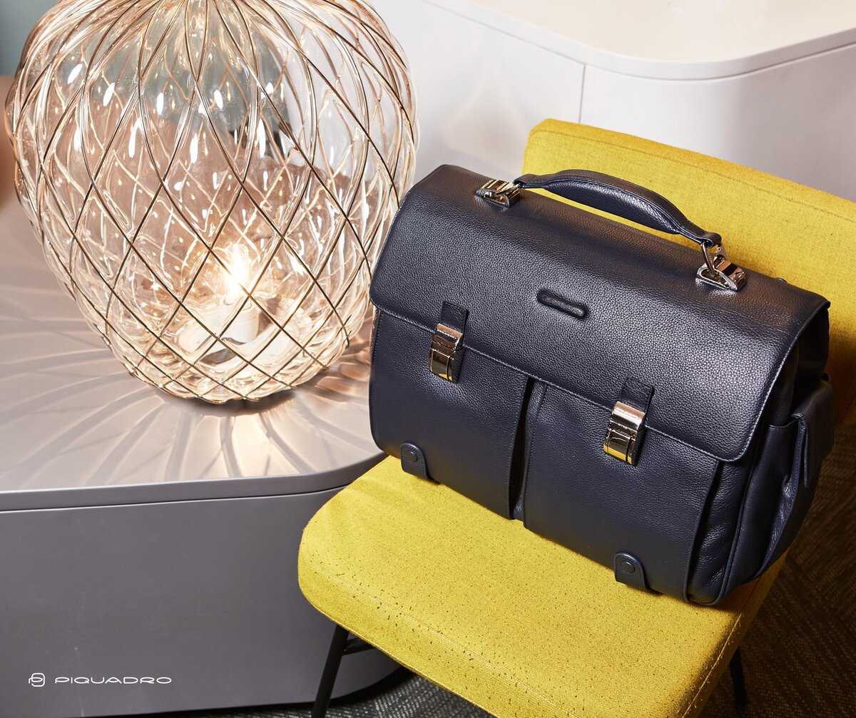 Портфель Piquadro / Артикул CA1068MO/BLU / Коллекция MODUS / Размер: 43 х 31 х 13 см