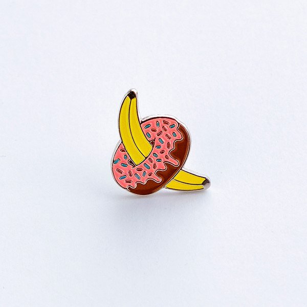 Источник: lookshop.by/product/Pin-PIN-KONG-Banan-i-ponchik-x-Maks-Yung-1666