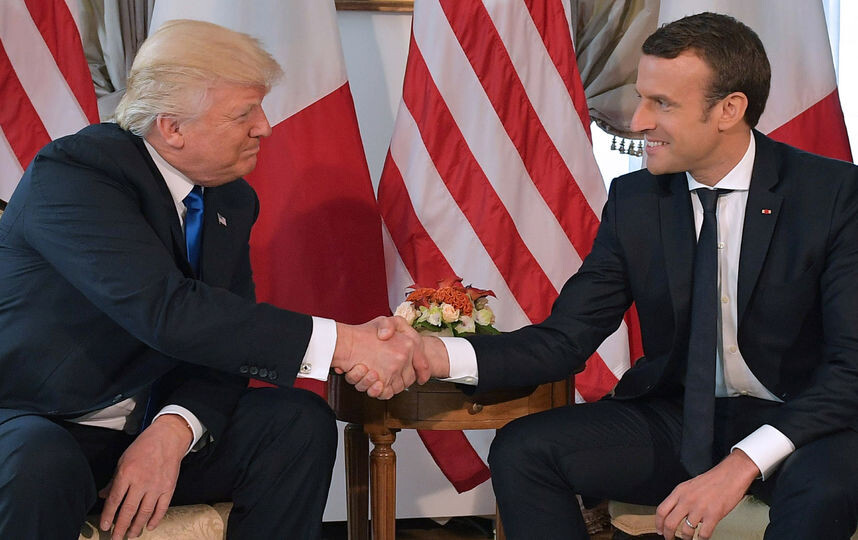 "Крепкое рукопожатие" Дональда Трампа и Эммануэля Макрона