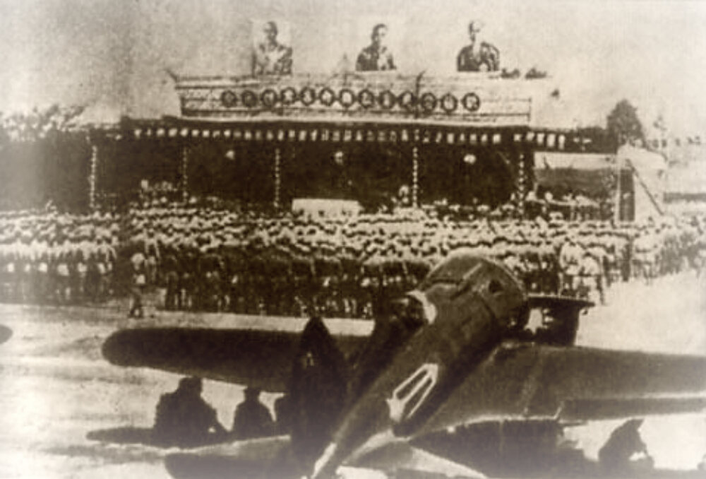 Передача советских самолетов Китаю.