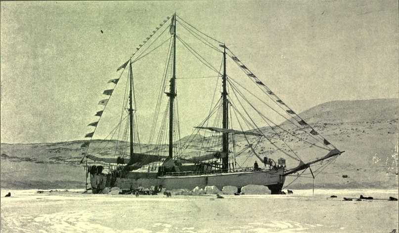 Судно «Фрам», на котором Свердруп совершил экспедицию на территории канадского арктического архипелага, 17 мая 1899 года. Source: Wikipedia
