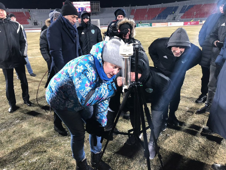 Вот так в российском футболе решают, состоится матч или нет. По-принципу игры Орёл или Решка.
