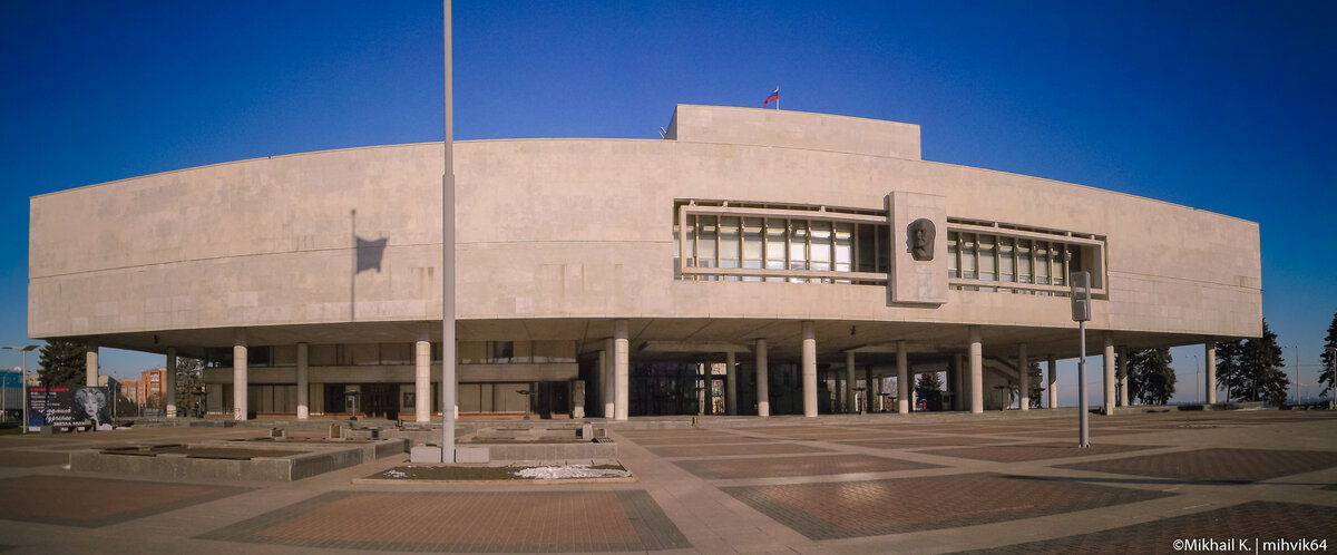                Здание Ленинского мемориала – главная часть музейного комплекса