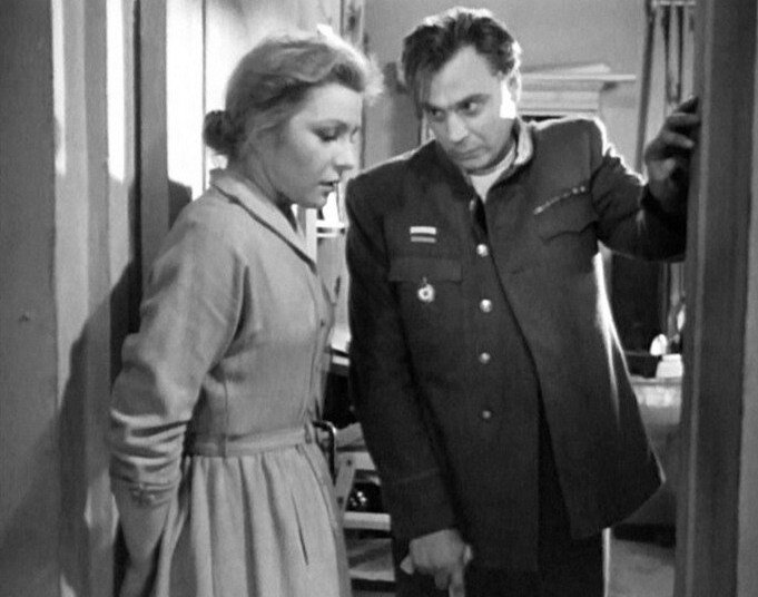   В этом фильме нет острого сюжета, нет злых и добрых персонажей, нет драк, фальши и военных битв... Зато есть тепло, доброта, неторопливость и искренность.-5