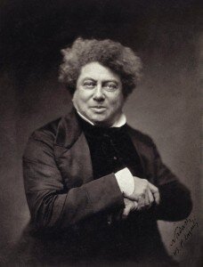 А вы знаете, что великий французский писатель Александр Дюма, подаривший миру «Трех мушкетеров» и «Графа Монте-Кристо», а также еще не меньше сотни приключенческих романов, на склоне лет смог воплотить свою мечту и создать огромнейшую поваренную книгу — свой «Magnum Opus». Великий литератор был уверен, что этот кулинарный сборник на 1150 страниц станет его главным шедевром.