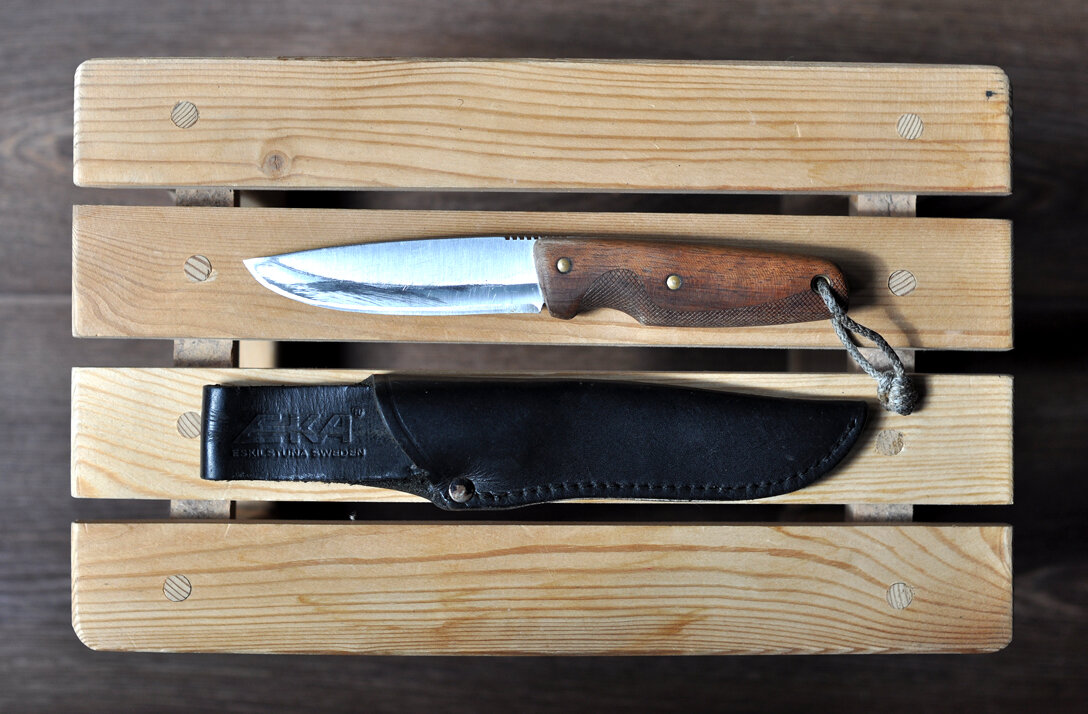 Нож Ека с чехлом