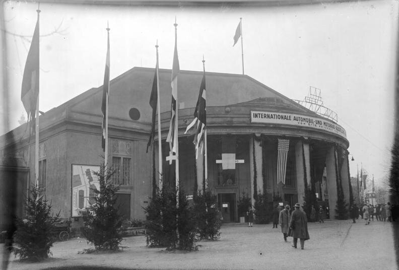 Выставочный комплекс, где проходил Берлинский автосалон (1926 год). 