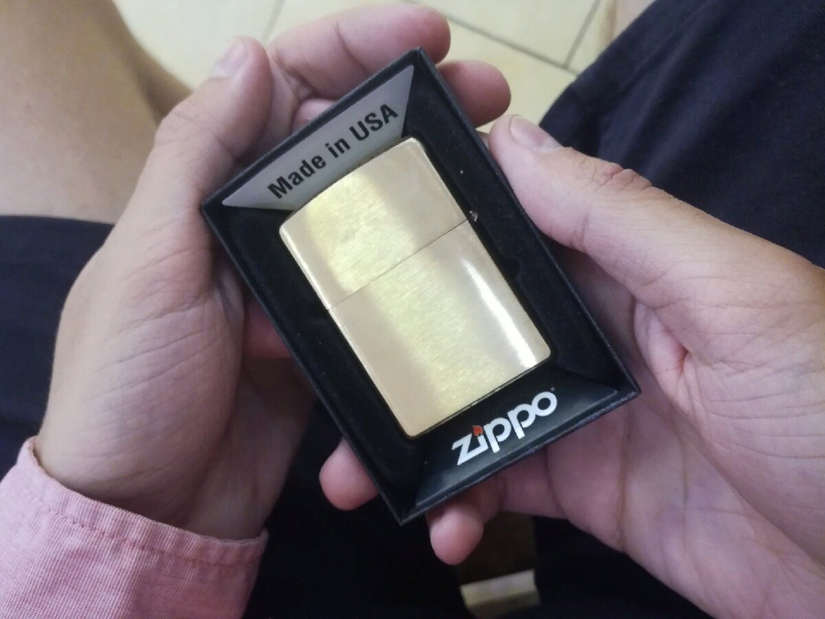 Классическая зажигалка Zippo