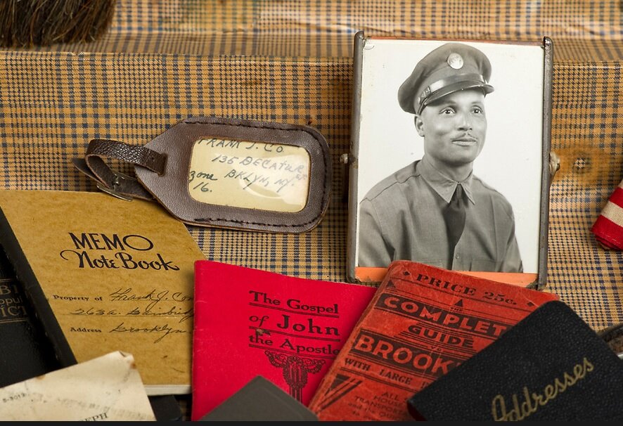 Личные вещи Фрэнка С. (фото willardsuitcases.photoshelter.com)