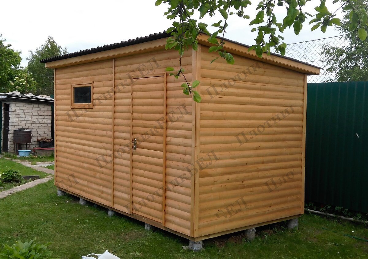 Хозпостройка с обшивкой из блок-хауса | Производитель "ПлотникБЕЛ" ООО